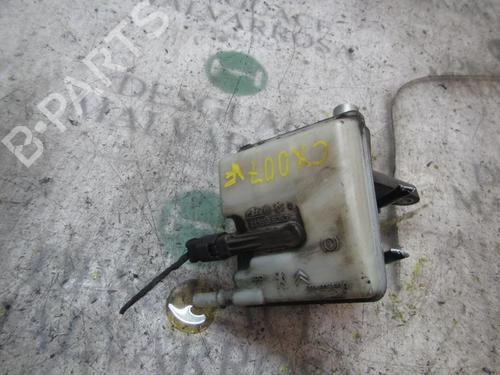 Used Brake master cylinder Brake master cylinder 3839353 3839353