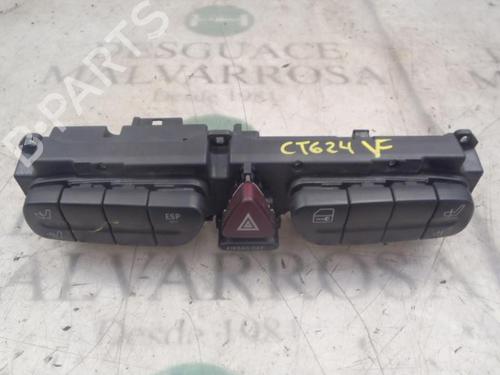 Used Warning switch Warning switch MERCEDES-BENZ C-CLASS Coupe (CL203) [2001-2011] 3831966 3831966