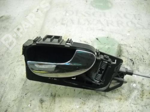 Used Rear right interior door handle Rear right interior door handle PEUGEOT 307 (3A/C) 2.0 HDi 110 (107 hp) 3786539 3786539