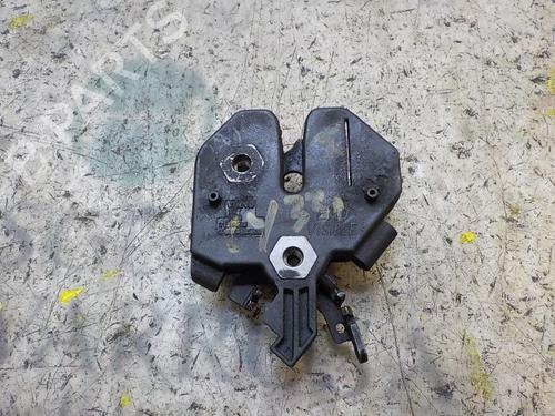 hood-lock-volvo-s60-i-384-24-d-31218474-2000-2001-2002-2003-2004-2005-2006-2007-2008-2009-2010-8771030 main image