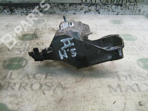 engine-mount-vw-passat-b5-3b2-19-tdi-1996-1997-1998-1999-2000-2001-9086608 main image