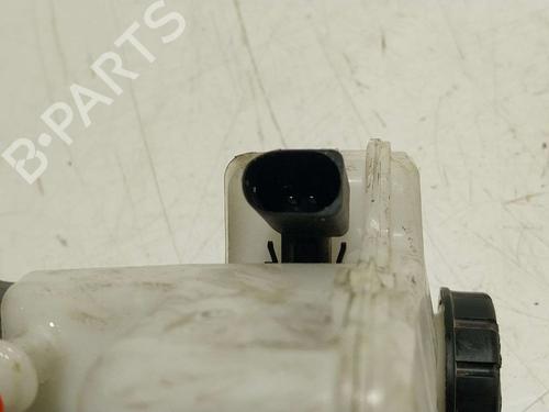 Brake master cylinder PORSCHE TAYCAN (Y1A) | BP38569661M77 - Image 3