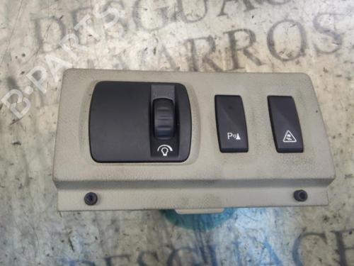 Used Electronic module Electronic module RENAULT LAGUNA III (BT0/1) 2.0 dCi (BT01, BT08, BT09, BT0E, BT0K, BT12, BT1C, BT1D,... (150 hp) 3801986 3801986