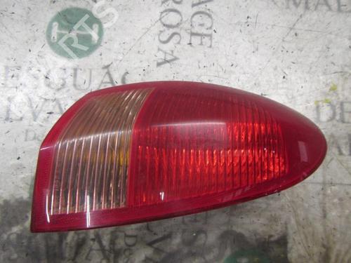 Højre baglygte ALFA ROMEO 147 (937_) 1.6 16V T.SPARK (937.AXA1A, 937.AXB1A, 937.BXB1A) (120 hp) 3828339