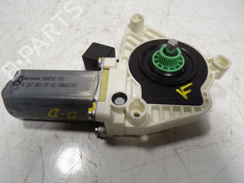 Used Right front window motor MERCEDES-BENZ CLS Shooting Brake (X218) CLS 250 CDI / BlueTEC / d (218.903, 218.904) (204 hp) 15065296
