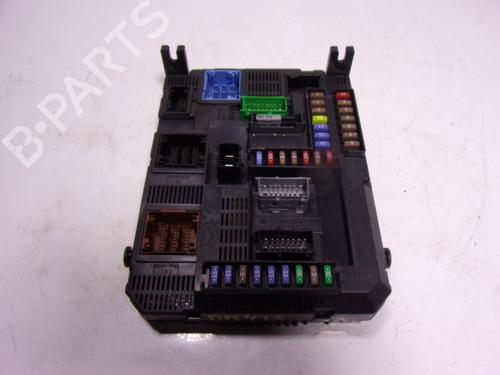 Fuse box PEUGEOT 308 II (LB_, LP_, LW_, LH_, L3_)  | BP15681536E1