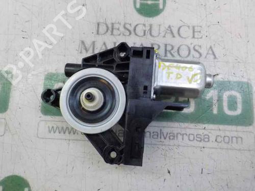Used Right rear window motor Right rear window motor VOLVO XC60 I SUV (156) D3 / D4 (163 hp) 5111813 5111813