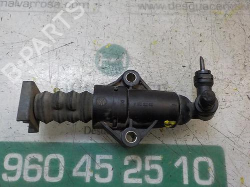 Used Clutch slave cylinder Clutch slave cylinder VW GOLF IV (1J1) 1.6 16V (105 hp) 14282338 14282338