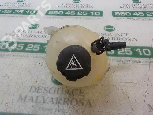 Used Expansion tank Expansion tank CITROËN C4 Picasso I MPV (UD_) 2.0 HDi 138 (136 hp) 3868422 3868422