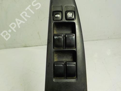 Used Left front window switch NISSAN ALMERA II (N16) [2000-2025]  8643404