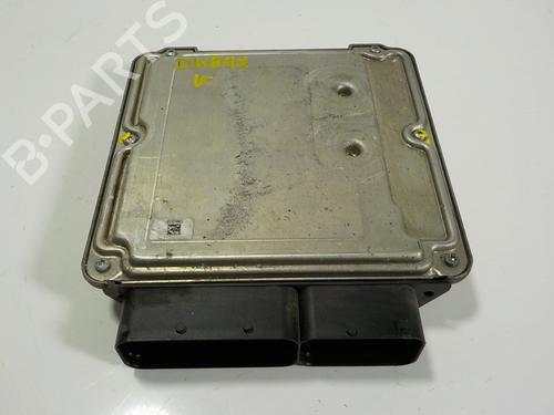 Used Engine control unit (ECU) SEAT LEON (5F1) 2.0 TDI (150 hp) 13235957