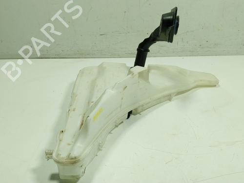 windscreen-washer-tank-porsche-cayenne-9ya-2017-27529546 main image
