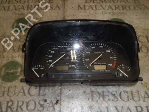 Used Instrument cluster VW GOLF III (1H1) 2.0 (115 hp) 3833441