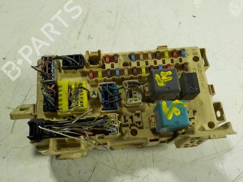 Used Fuse box Fuse box 11189360 11189360
