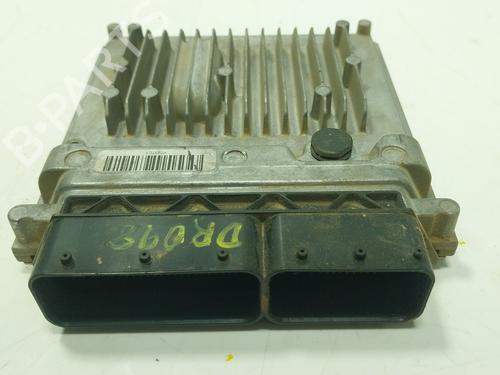 engine-control-unit-ecu-mercedes-benz-a-class-w176-2012-2013-2014-2015-2016-2017-2018-27975174 main image
