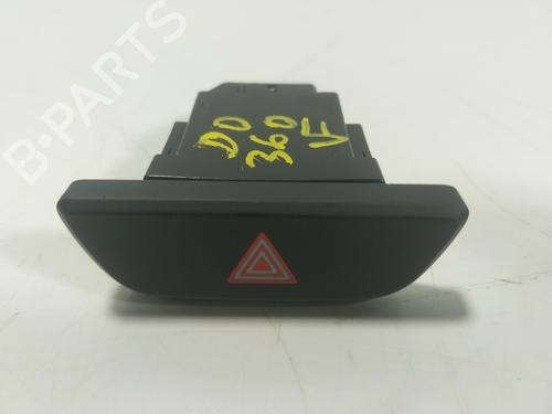 Used Warning switch Warning switch TOYOTA YARIS CROSS (MXP_) 1.5 Hybrid (MXPJ10) (116 hp) 18838665 18838665