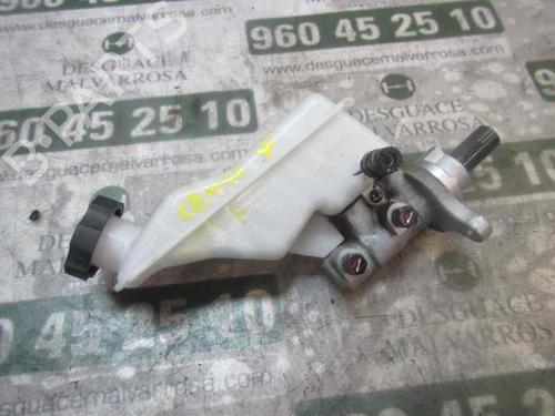 Used Brake master cylinder HYUNDAI TUCSON (TL, TLE) 1.7 CRDi (116 hp) 3864120