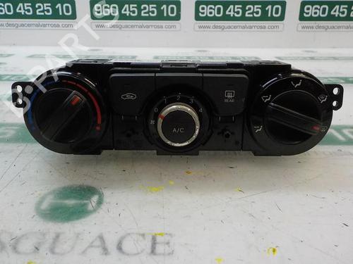 Used Climate control HYUNDAI i20 I (PB, PBT) 1.2 (86 hp) 3873406
