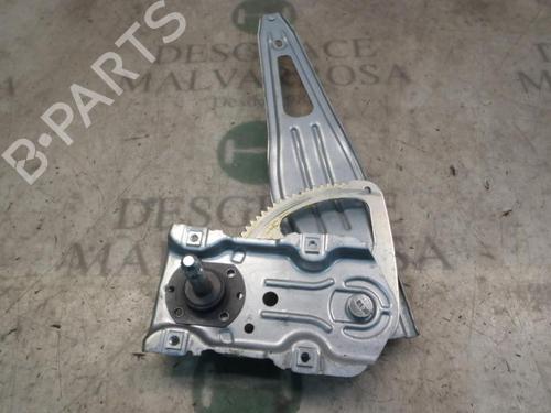 Elevalunas trasero izquierdo TOYOTA YARIS (_P9_) 1.4 D-4D (NLP90_, NLP90R) (90 hp) 3798086