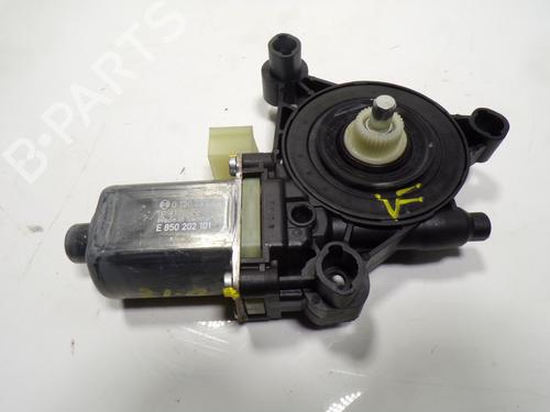 Used Left front window motor Left front window motor CUPRA LEON Sportstourer (KL8, KU8, KUD) [2020-2026] 13450305 13450305
