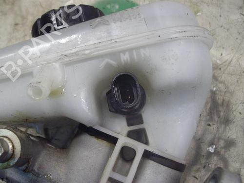 Brake master cylinder OPEL CORSA C (X01) 1.7 DI (F08, F68) | BP3744168M77 
