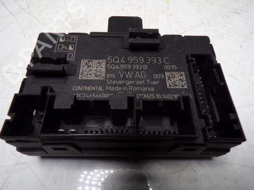Used Comfort control module Comfort control module VW GOLF VII Variant (BA5, BV5) 1.6 TDI (105 hp) 11822779 11822779