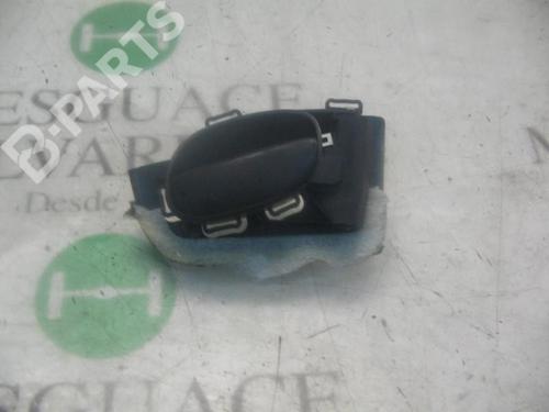Used Front right interior door handle Front right interior door handle PEUGEOT 206 Hatchback (2A/C) 1.9 D (69 hp) 3781486 3781486