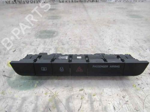 Used Warning switch SKODA FABIA III (NJ3) [2014-2021]  3998685