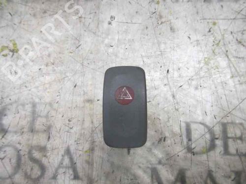 Used Warning switch Warning switch NISSAN MICRA II (K11) 1.0 i 16V (K11) (54 hp) 3853743 3853743
