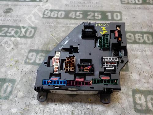 Used Fuse box Fuse box BMW 5 Touring (F11) 520 d (190 hp) 4000608 4000608