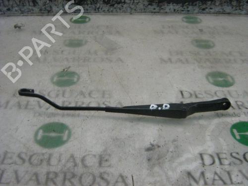 Used Front windshield wiper arm SEAT IBIZA II (6K1) 1.4 16V (75 hp) 3789313