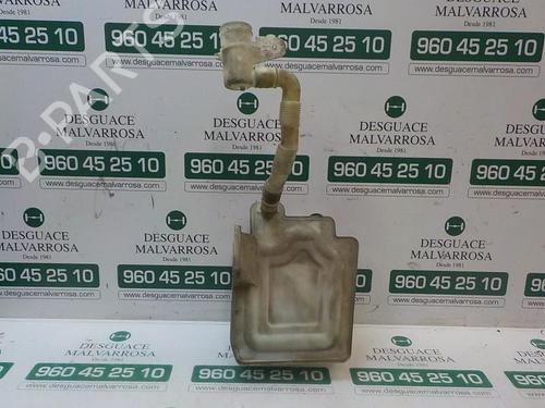 windscreen-washer-tank-seat-toledo-iii-5p2-2004-2005-2006-2007-2008-2009-7411643 main image