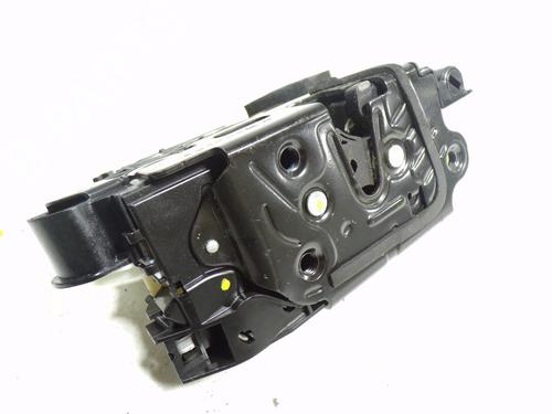 Serrure avant droite SKODA YETI (5L) 1.2 TSI (105 hp) 7461336