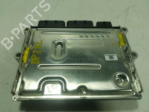 Engine control unit (ECU) RENAULT TRAFIC III Van (FG_)  | BP23548897M57 