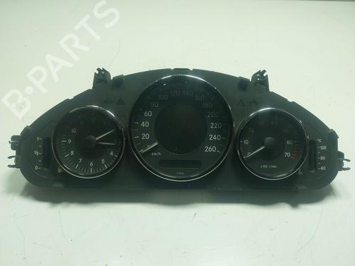 Used Instrument cluster Instrument cluster MERCEDES-BENZ CLS (C219) CLS 350 (219.356) (272 hp) 18140379 18140379