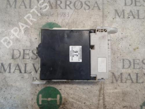 Used Fuse box Fuse box TOYOTA IQ (_J1_) 1.33 (NGJ10_, NGJ10R) (98 hp) 4014073 4014073