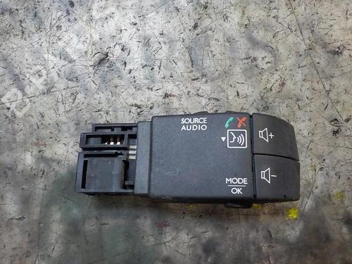Used Electronic module Electronic module RENAULT TRAFIC II Van (FL) [2001-2026] 3849403 3849403