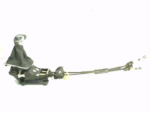 Used Gear lever Gear lever CITROËN C4 CACTUS 1.2 THP 110 (110 hp) 8286611 8286611