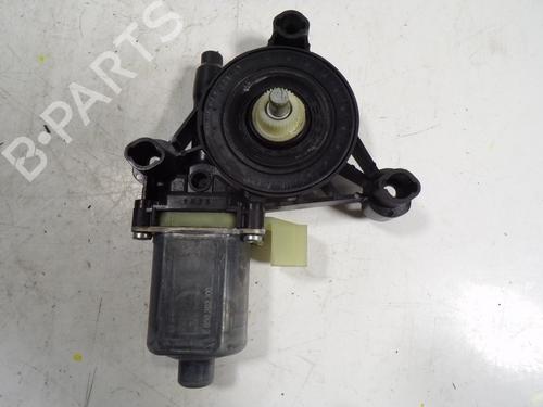 Used Right front window motor SKODA OCTAVIA III Combi (5E5, 5E6) 2.0 TDI (150 hp) 7308904