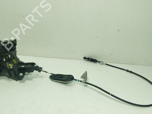 Used Gear lever TOYOTA YARIS CROSS (MXP_) 1.5 Hybrid (MXPJ11) (131 hp) 30110550