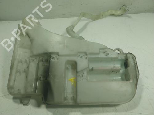 Used Windscreen washer tank Windscreen washer tank 17462649 17462649