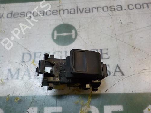 Used Right front window switch Right front window switch TOYOTA YARIS (_P9_) 1.4 D-4D (NLP90_, NLP90R) (90 hp) 3861185 3861185
