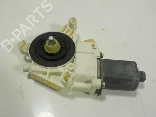 Rudehejsemotor forskærm højre MERCEDES-BENZ R-CLASS (W251, V251) R 320 CDI 4-matic (251.022, 251.122) (224 hp) 13309625