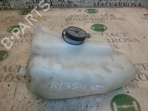 Used Windscreen washer tank Windscreen washer tank 7409116 7409116