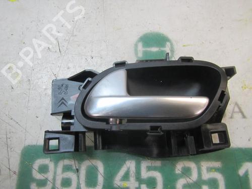 Used Rear left interior door handle PEUGEOT 208 I (CA_, CC_) 1.6 HDi / BlueHDi 75 (75 hp) 3879393