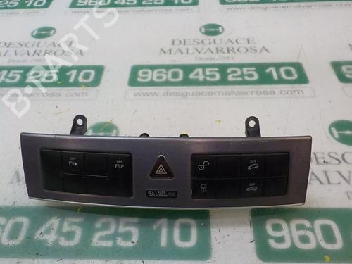 Warning switch MERCEDES-BENZ CLC-CLASS (CL203) CLC 200 CDI (203.707) A20382161817167 | 33635803