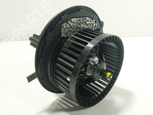 Used Heater blower motor Heater blower motor SEAT LEON Sportstourer (KL8, KLD) 1.5 eTSI (150 hp) 30388620 30388620
