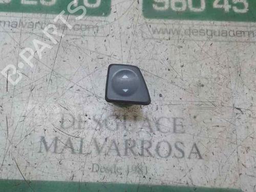 Used Left front window switch FIAT 500 (312_) [2007-2025]  4697439