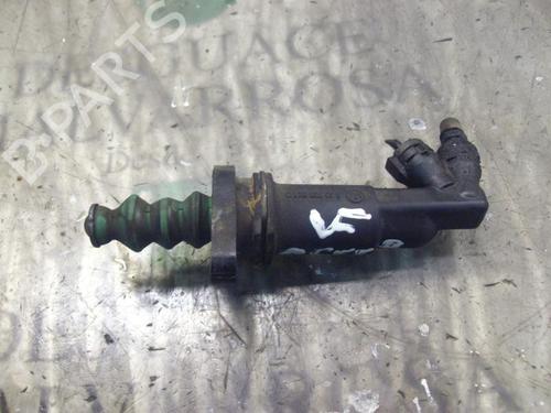 Used Clutch slave cylinder SEAT LEON (1M1) 1.9 TDI (110 hp) 14263485