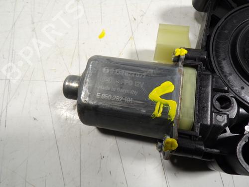 Right front window motor VW GOLF SPORTSVAN VII (AM1, AN1) 1.6 TDI | BP8951573E20 